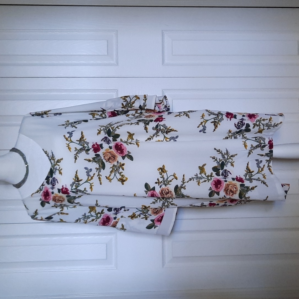 XL White Belongsci dress